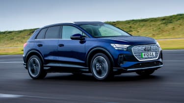 Audi Q4 e-tron - side tracking